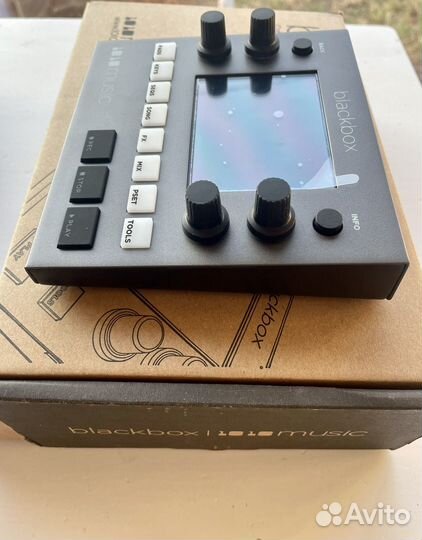 Сэмплер 1010 Music Blackbox