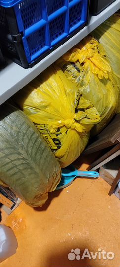 Goodyear UltraGrip 225/60 R16 и 225/60 R16 102H