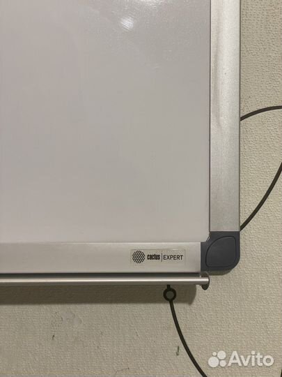 Магнитно маркерная доска