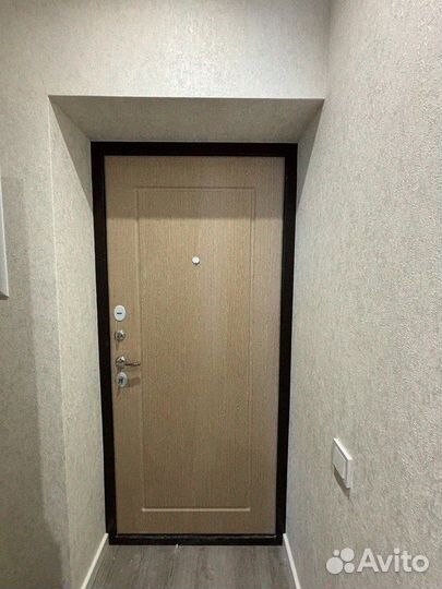 Дверь входная новая
