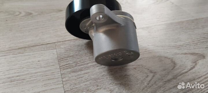 Ролик натяжной Suzuki Grand Vitara 05 17540-77E10