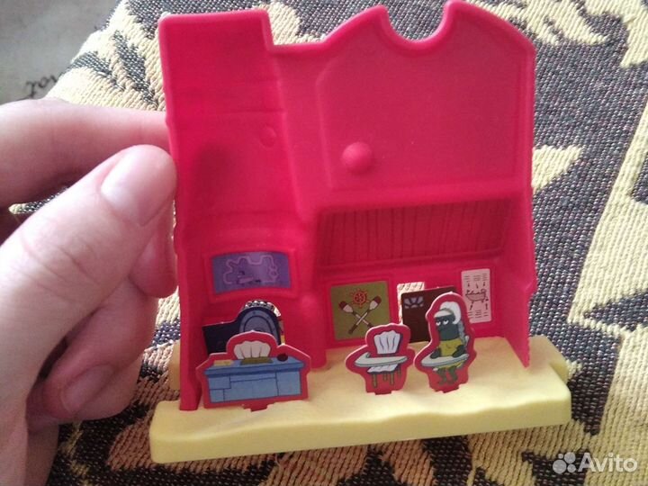 Игрушка макдоналдс губка Боб