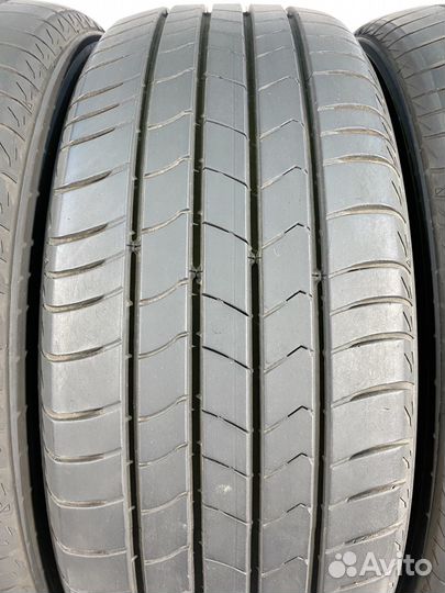 Kumho Ecsta HS51 215/55 R18 108T