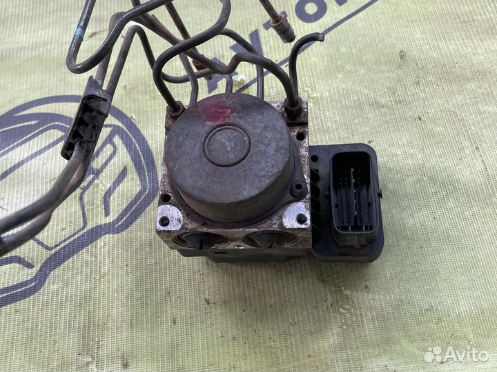 Блок ABS Toyota Corolla E150