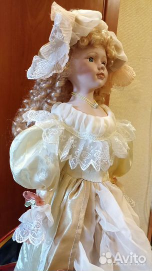Кукла с деталями из керамики