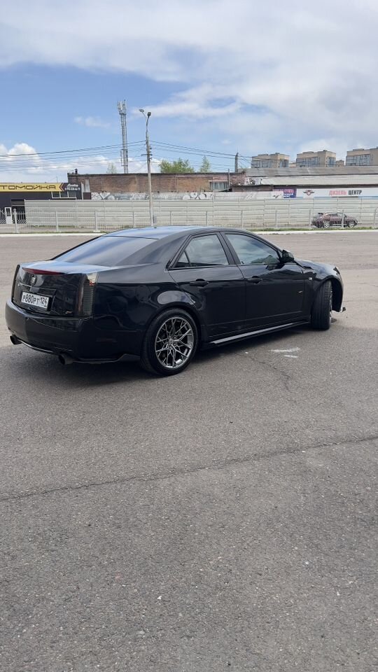 Cadillac CTS: фото владельца