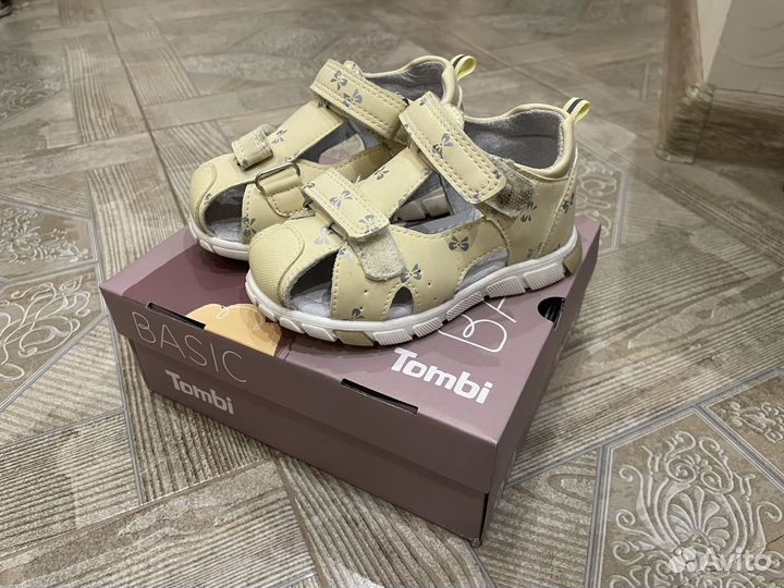 Сандалии для девочки