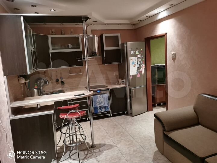 4-к. квартира, 80 м², 1/5 эт.