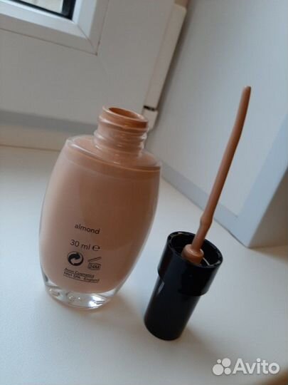 Матирующий тональный крем 