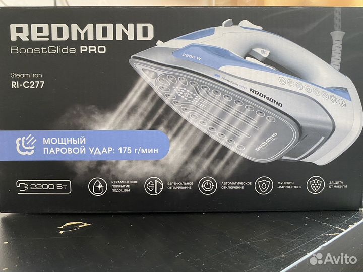 Утюг Redmond