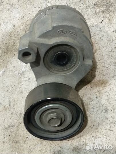 Бачок (Kia Sorento IV)