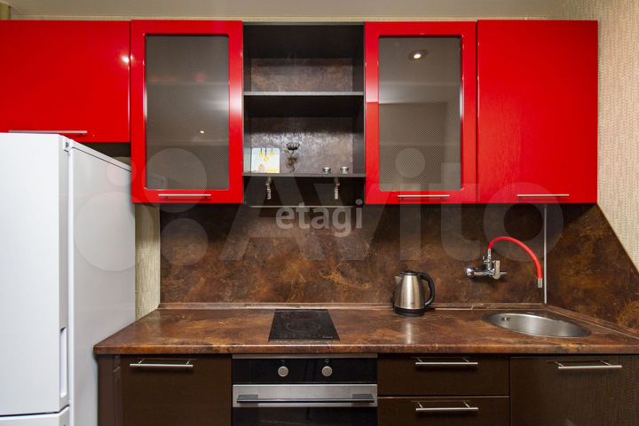 2-к. квартира, 52 м², 3/16 эт.