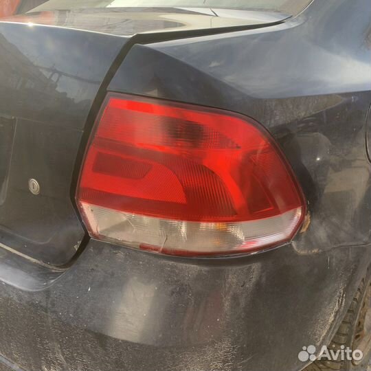 Фонарь задний правый volkswagen polo 5 седан