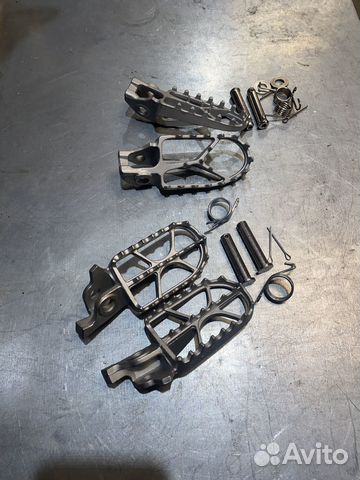 Подножки KTM/Honda/Kawasaki/Yamaha