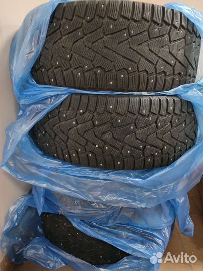 Pirelli Ice Zero 255/60 R18 115T