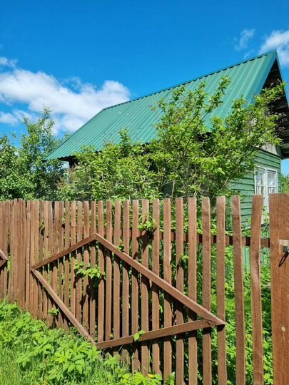 Дача 10 м² на участке 6 сот.