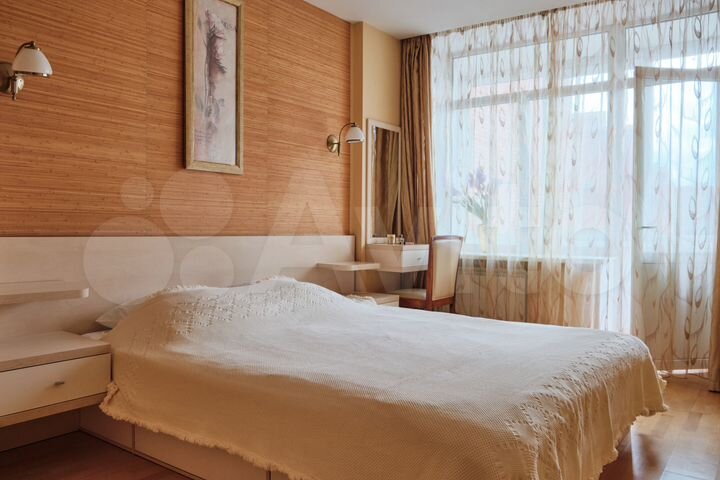 2-к. квартира, 80 м², 3/9 эт.