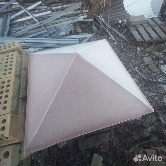 Металлические шапки, колпаки на столбы забора