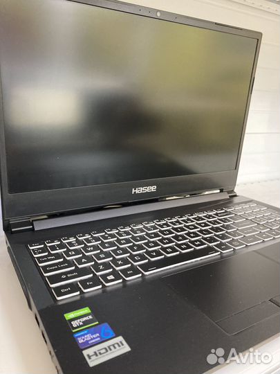 Ноутбук i7 10th/GTX1650Ti