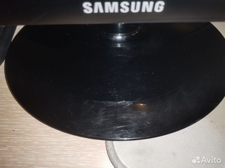 Монитор Samsung 22 дюйма