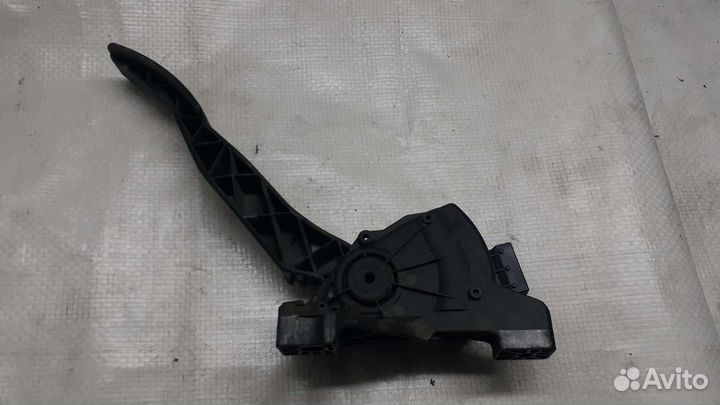 Электронная педаль mitsubishi colt