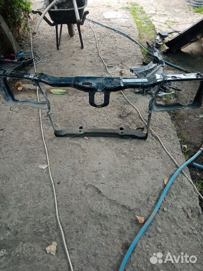 Запчасти на мерседес w202 C180