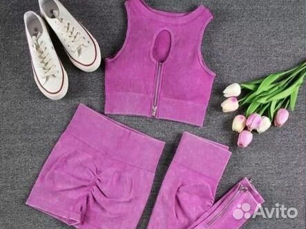 Спортивный костюм женский