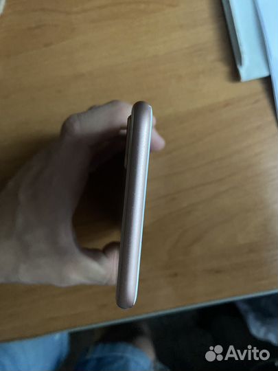 Телефон iPhone 8 plus