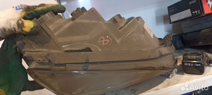 Фара правая Kia Sorento JC