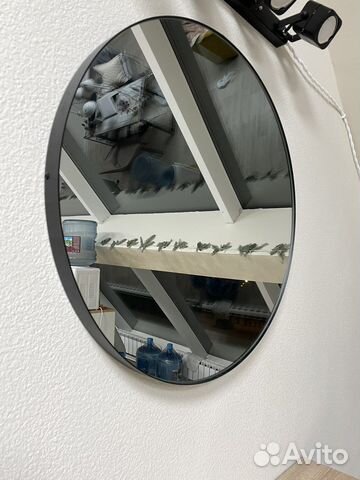 Круглое зеркало