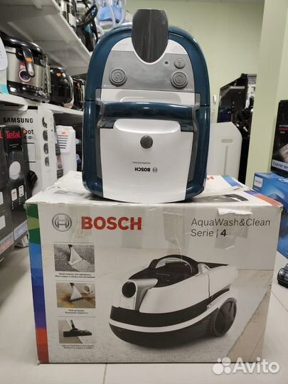 Моющий пылесос Bosch Serie 4 BWD41720