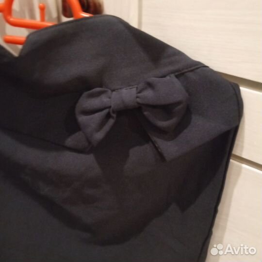 Продам юбку на молнии сзади