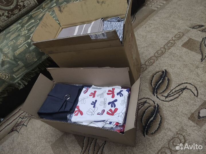 Коробка с вещами