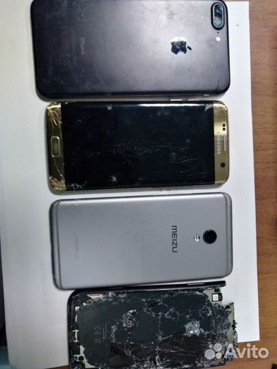 Запчасти/батареи к смартфонам