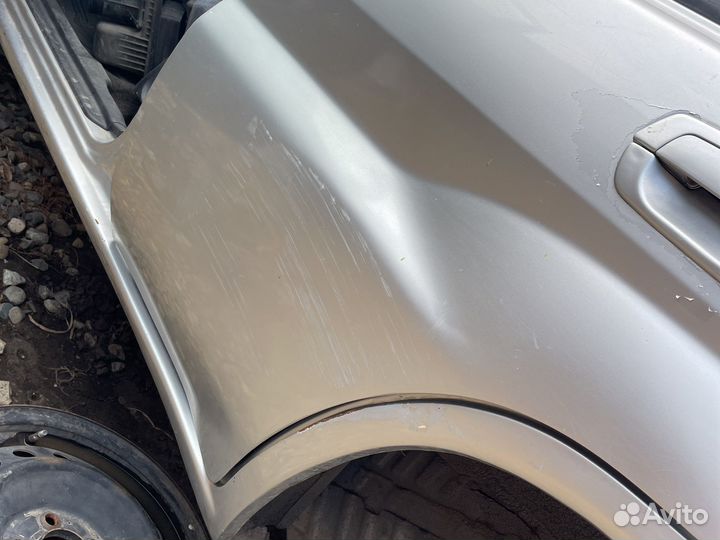 Задняя левая дверь pajero io pinin