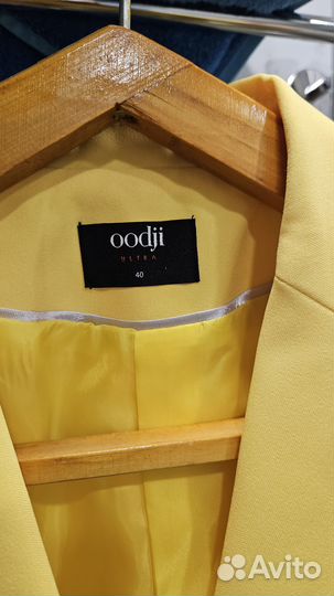 Пиджак женский жёлтый oodji