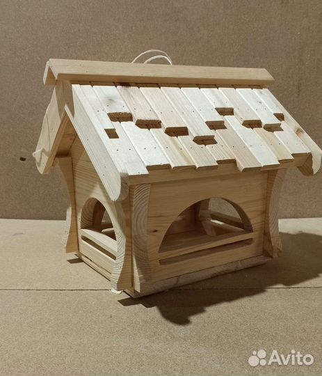 Кормушка для птиц
