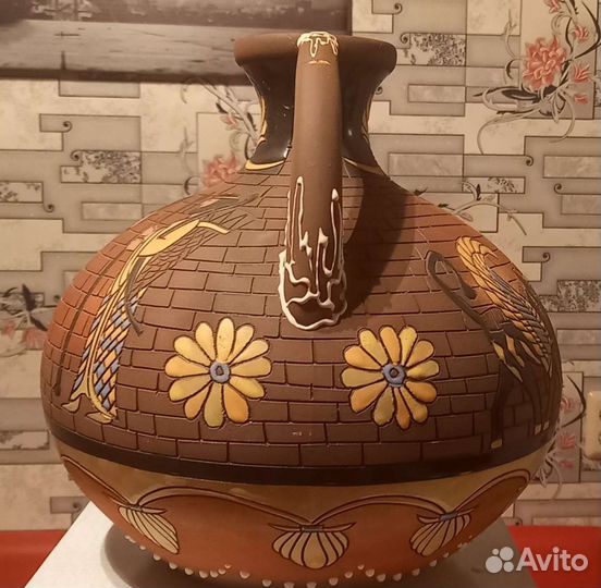 Амфора глиняная