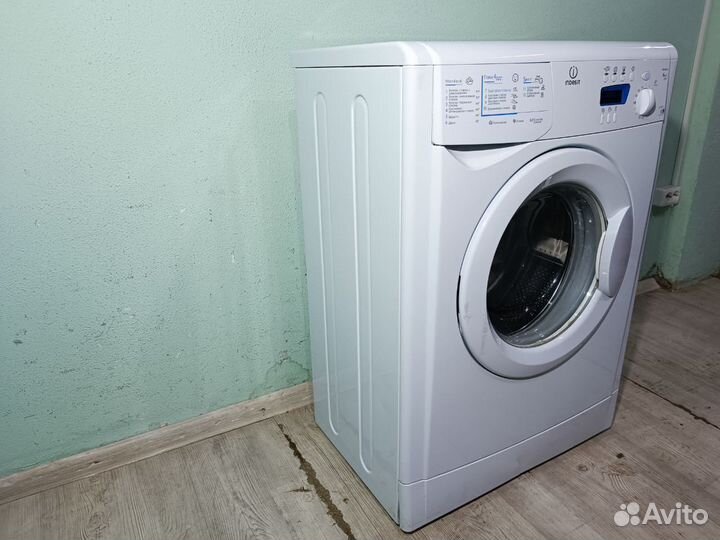 Стиральная машинка Indesit Wisxe 10 на 6 кг Гарант
