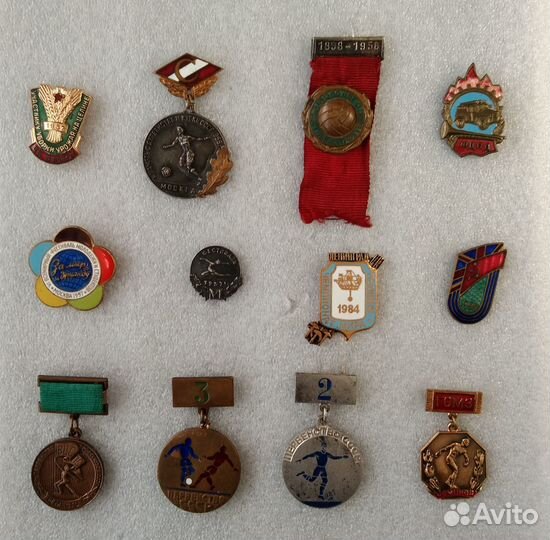 Старые значки. Спорт. Футбол. Комсомол. Пионерия