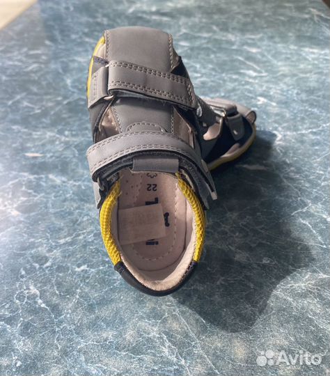 Сандалии на мальчика, размер 22