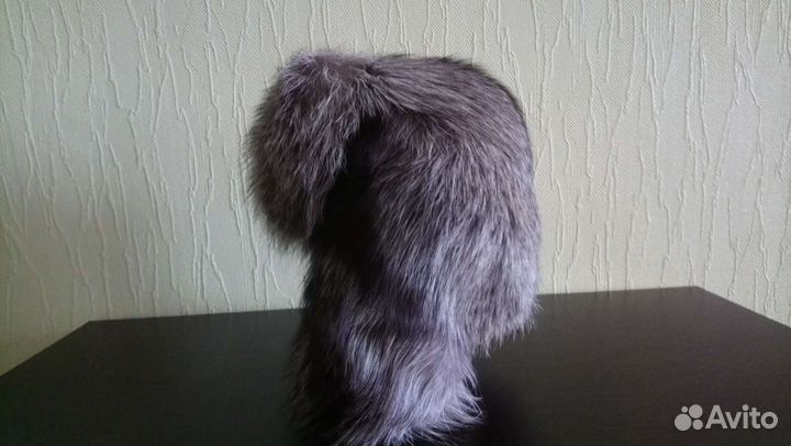 Шапка из меха серебристой лисы