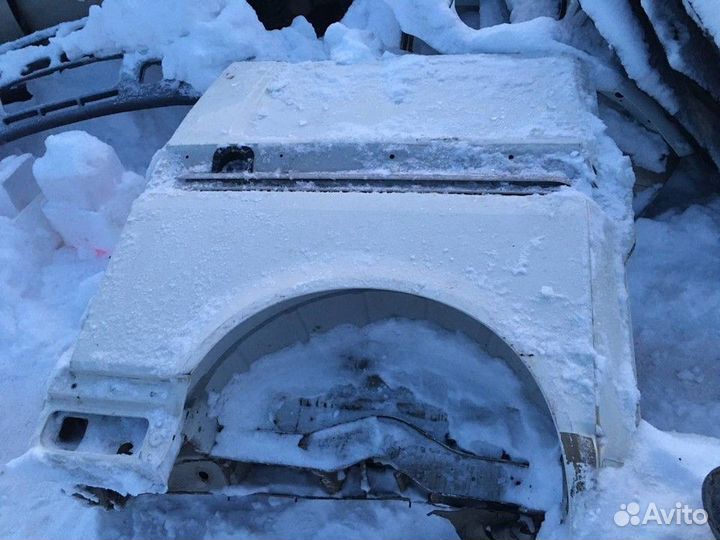 Крыло заднее правое Volkswagen Transporter