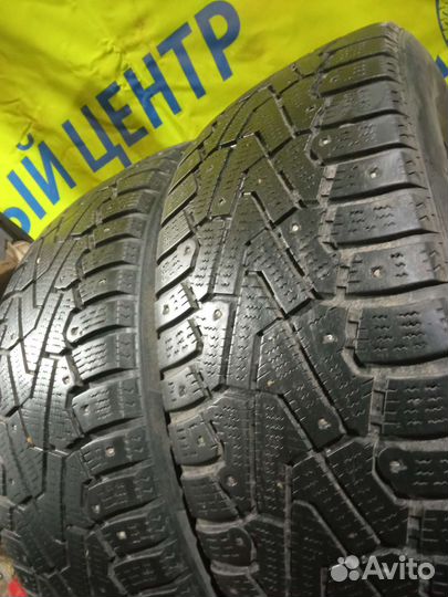 Pirelli Ice Zero 215/65 R16