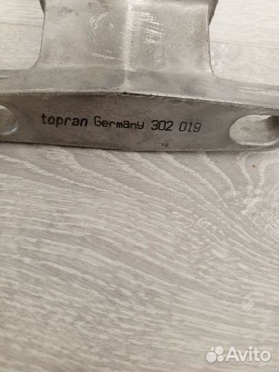 Опора, подушка кпп/двигателя Ford