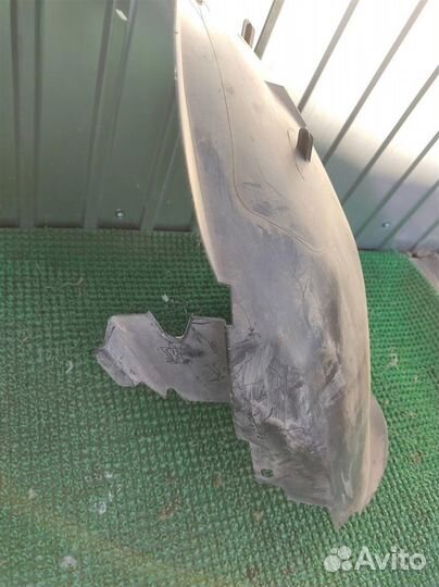 Подкрылок передний правый Peugeot 308 (4E) 2008