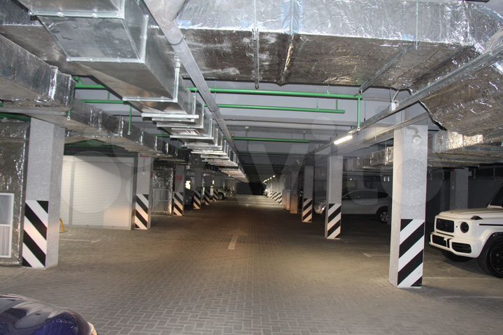 Машиноместо, 20 м²