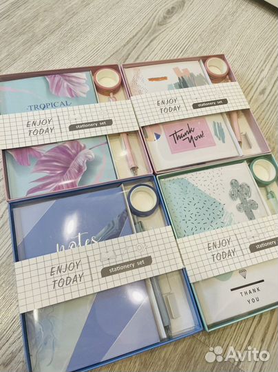 Подарочный канцелярский набор в ассортименте