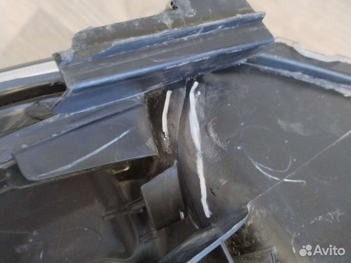 Фара правая Toyota Highlander 3