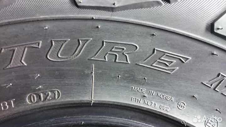 Kumho Road Venture M/T KL71 235/75 R15 104Q